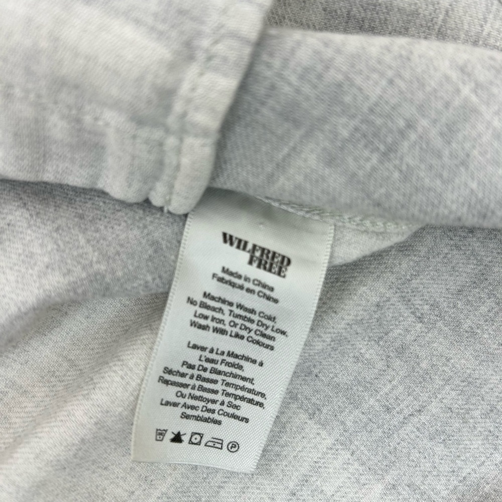 Aritzia Wilfred Free Daphne Boyfriend Button Up Plaid Shirt - Picture 4 of 10